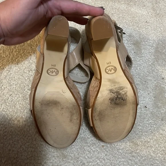 Michael Kors beige platforms 💋 - Picture 4 of 6